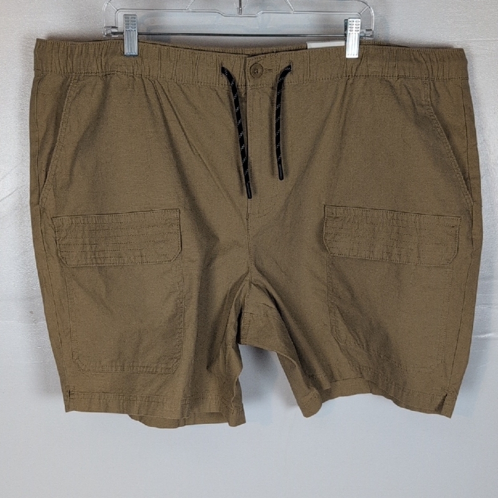 Free Assembly NWT Ripstop Cargo Shorts
